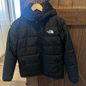 The North Face Boys XL black Puffer Jacket